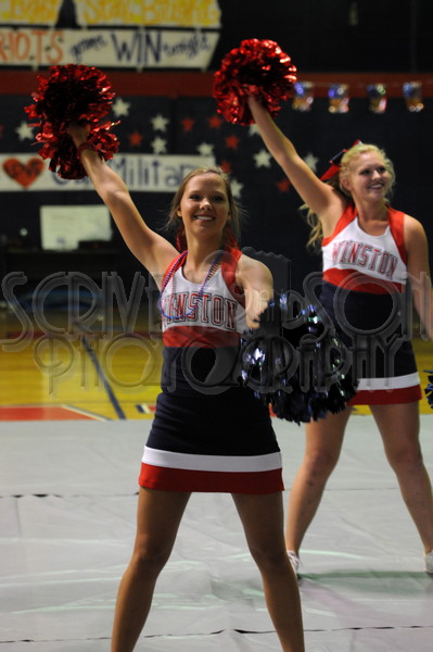 8-28 WA Pep Rally 053.JPG - SCRIVENER D300